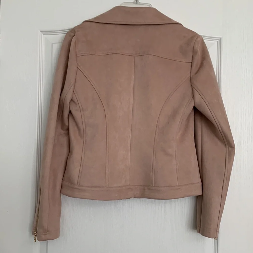 Pink Jacket - Picture 4 of 4